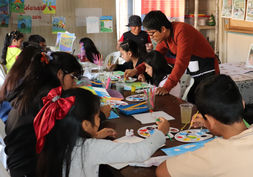 Corriente Alterna y Perú Sostenible