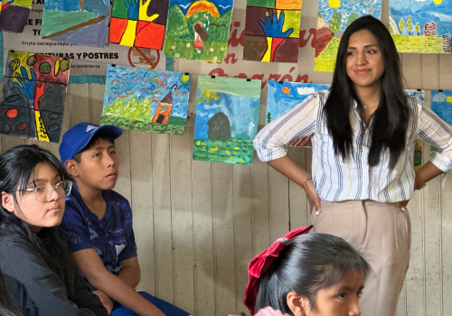 Corriente Alterna y Perú Sostenible