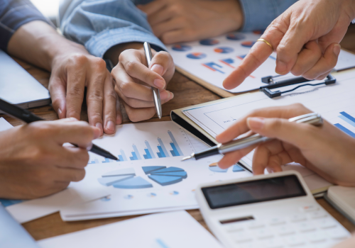 equipo de plan de marketing - Corriente Alterna