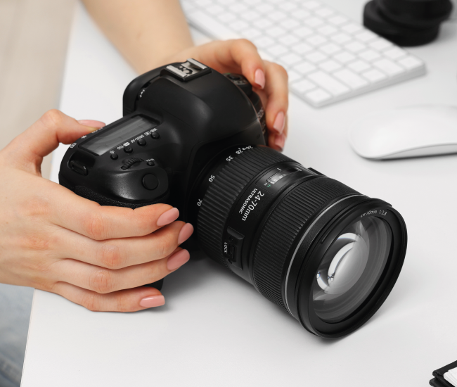 Cámara fotográfica - corriente alterna