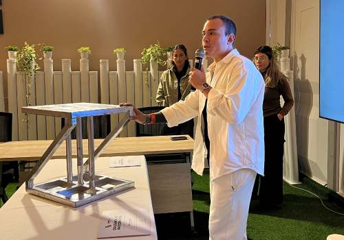 banco de producto desechables - Corriente Alterna